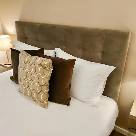 Apartamento Terro Collection - São Vicente 86 *